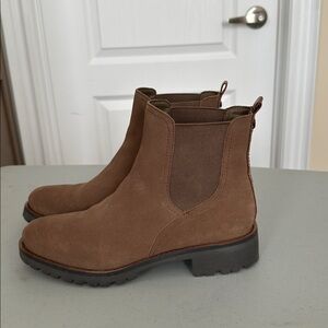 Sam Edelman Tan Suede Chelsea Boots